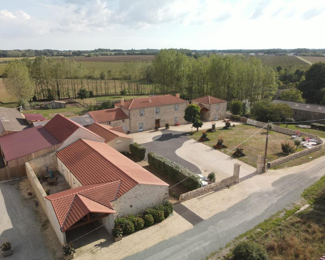 Le Logis Du Chateau Vieillevigne 外观 照片